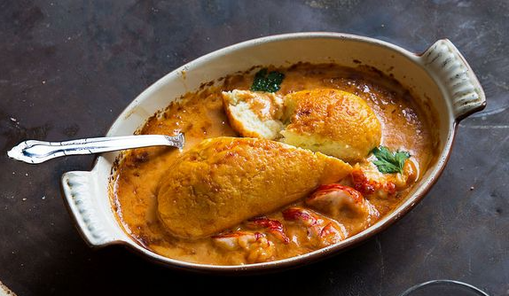 კნელი დე ბროშე ნანტუას სოუსით